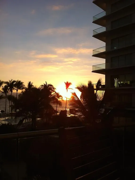 Icon - Puerto Vallarta 0*,
